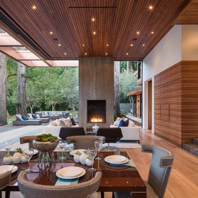 Andersen indoor/outdoor, modern living space.